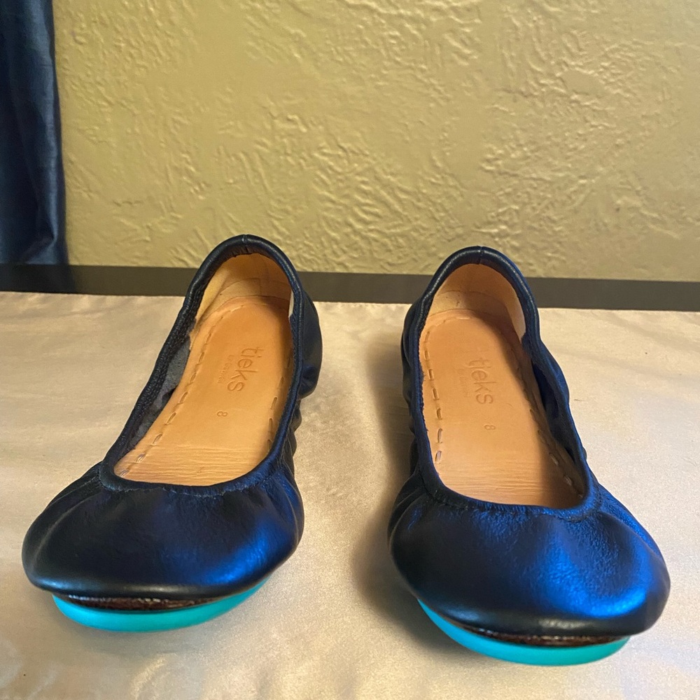 New Black Tieks size 8